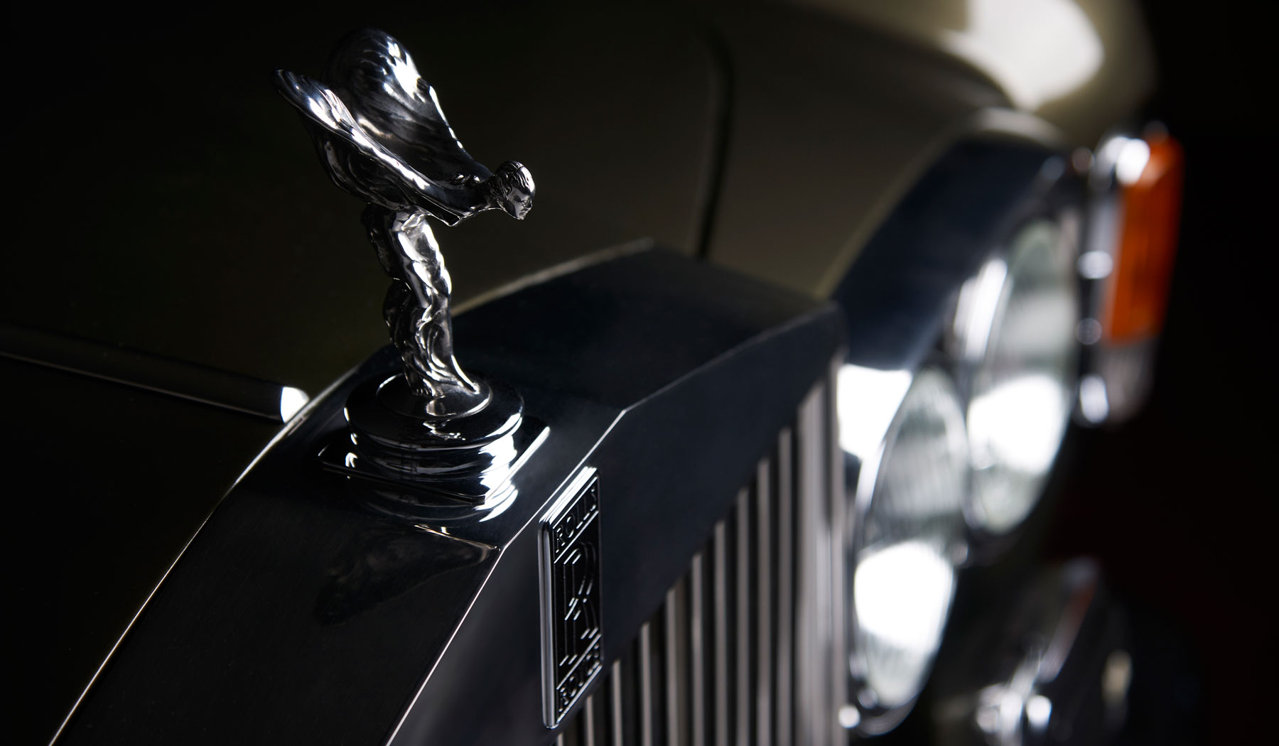 ROLLS-ROYCE Silver Shadow